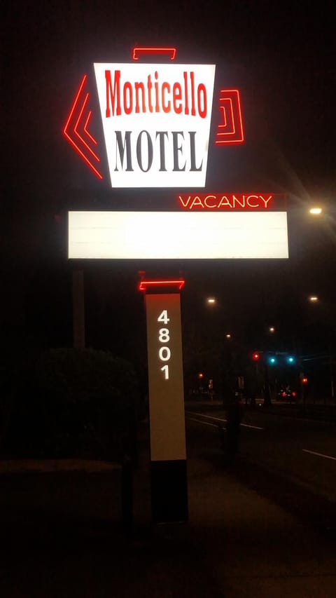 Monticello Motel Motel in Portland