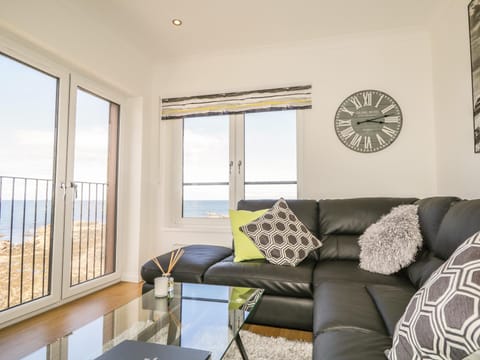 24 Waters Edge Apartment in Scotland