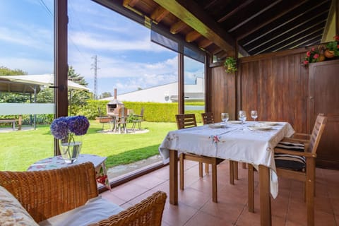 BBQ facilities, Balcony/Terrace, Garden view