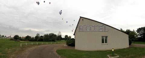Le Charollais Motel Hotel in Paray-le-Monial