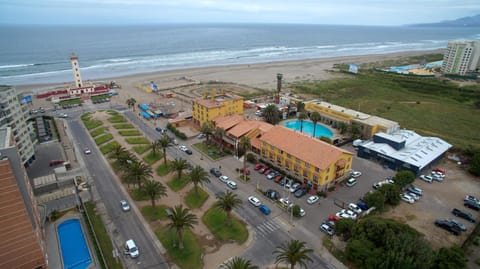 Facade/entrance, Bird's eye view, Sea view