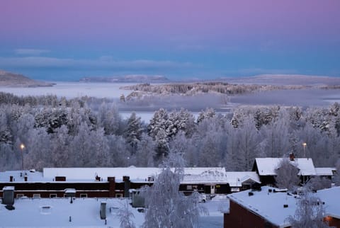 Neighbourhood, Sauna, Lake view, Mountain view