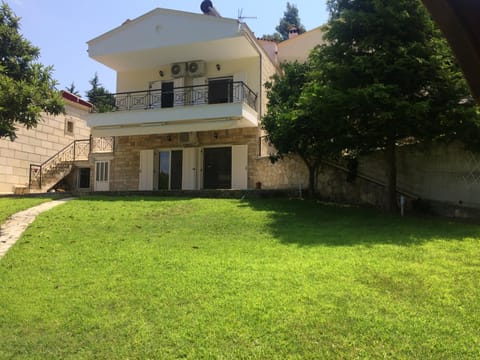 Villa Elani Chalet in Halkidiki