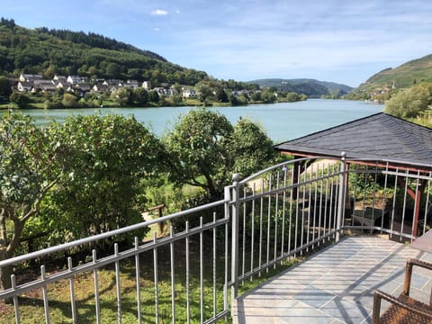 Balcony/Terrace, River view