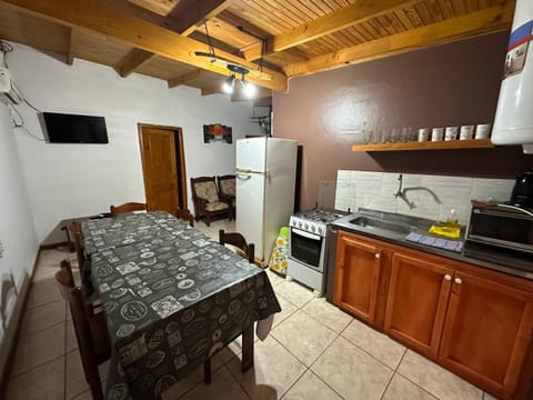 Kitchen or kitchenette, oven, pet friendly