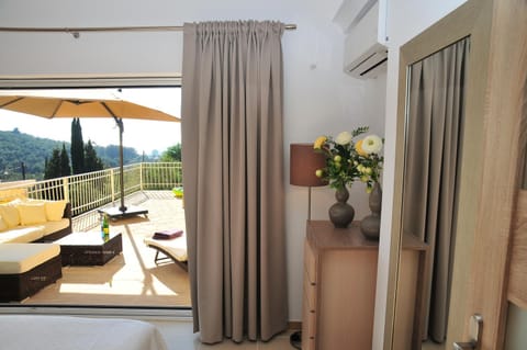 ARILLAS HILLSIDE VILLA 3 - Provence Chalet in Peloponnese, Western Greece and the Ionian