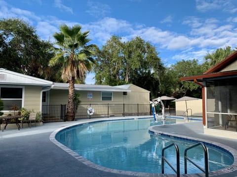 Siesta Heron Suites & Villas House in Florida