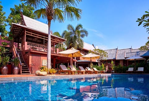 Ruenkanok Thaihouse Resort Resort in Nong Kae