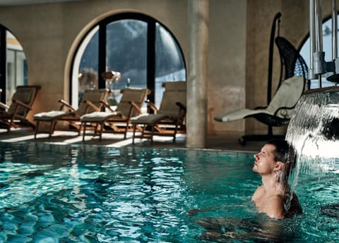 Spa and wellness centre/facilities, Public Bath