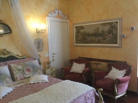 B&B La Maison degli Angeli Bed and Breakfast in Desenzano del Garda