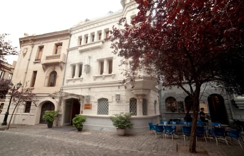 Facade/entrance, Street view