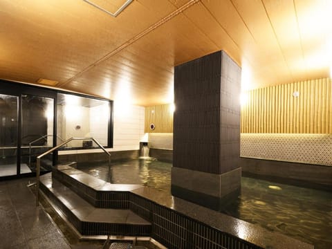 Spa and wellness centre/facilities, Public Bath