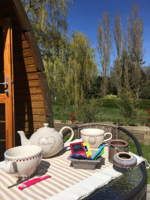 Patio, Restaurant/places to eat, Day, Natural landscape, Activities, Children play ground, Game Room, Hot Tub, View (from property/room), Food and drinks, River view, Swimming pool, Sports, Breakfast, Drinks, Alcoholic drinks, Non alcoholic drinks, Parking