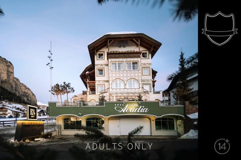 Hotel Acadia - Adults Mountain Home Hôtel in Sëlva