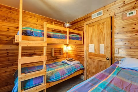 Photo of the whole room, bunk bed