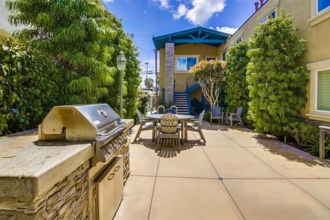 Balcony/Terrace, Garden view