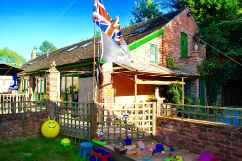 Squirrel Barn House in East Staffordshire District