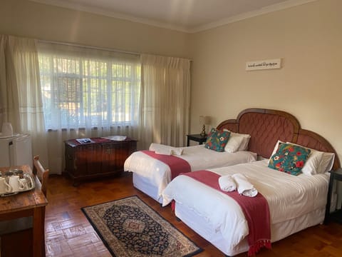 Gibson Place Guest House Bed and Breakfast in KwaZulu-Natal