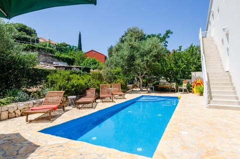 Garden, Garden view, Pool view, Swimming pool, Swimming pool, sunbed