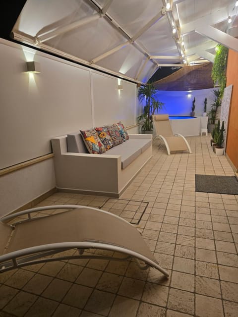 Living room, Seating area, sunbed