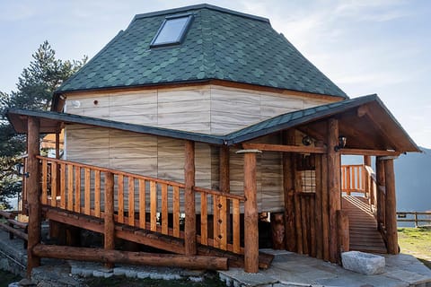 DalaiLama Village Campeggio /
resort per camper in Piedmont