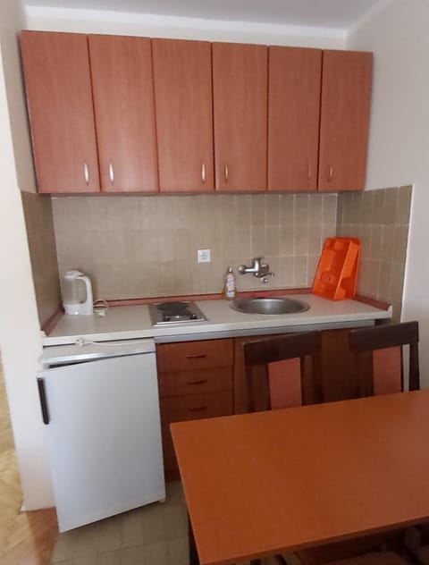 Sunčani apartman 2-Vila Amfora Apartment in Budva