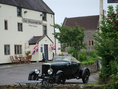 The Holcombe Inn in Mendip District