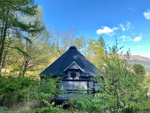 Property building, Day, Natural landscape, View (from property/room), Lake view, Mountain view, Sea view