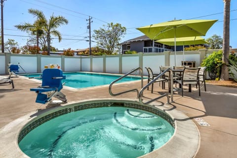 Best Western Plus Capitola By-the-Sea Inn & Suites Hotel in Capitola