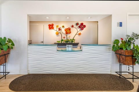 Best Western Plus Capitola By-the-Sea Inn & Suites Hotel in Capitola