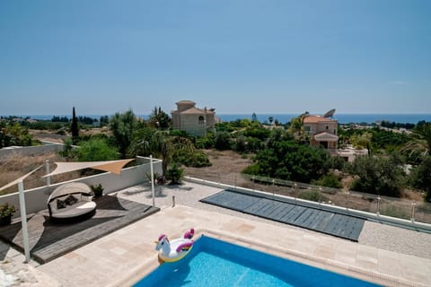 Villa Verdi: Luxury villa with private pool Casa in Peyia