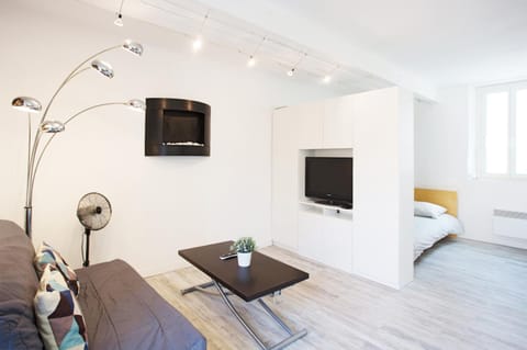 GregBnb - Studio moderne - Coin nuit - CLIMATISÉ Appartamento in Toulon