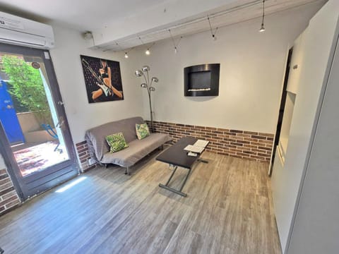 GregBnb - Studio 25m2 - Terasse 30m2 - CLIMATISÉ Apartment in Toulon