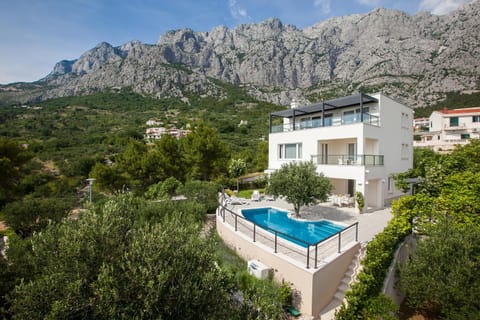 Villa Lukić Chalet in Makarska