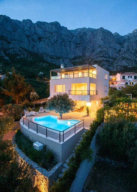 Villa Lukić Chalet in Makarska