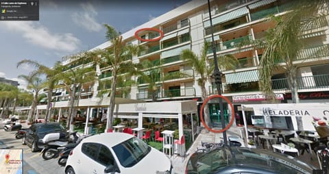 New central 2BR apartment 100m-to-beach free parking Apartamento in Fuengirola