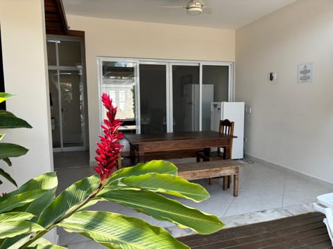 Patio, Dining area