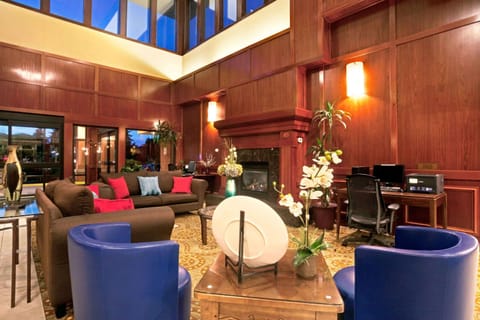 Ramada by Wyndham Tukwila Southcenter Hotel in Tukwila