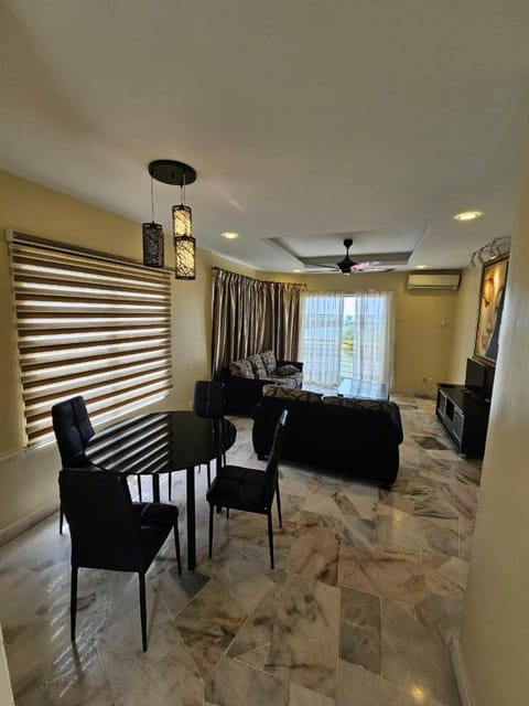 Newly refurbished Cozy PD Bayview Apartment with Ocean View Copropriété in Port Dickson