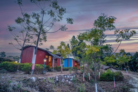 Property building, Bathroom, Mountain view, Mountain view, River view, River view, Sea view, Sunrise, Sunset, Public Bath, Bath