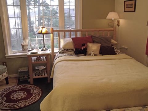 Inn to the Woods Bed and Breakfast in San Juan Island