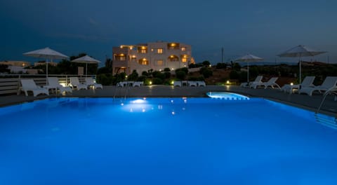 Evelyn Hotel Apartment hotel in Crete