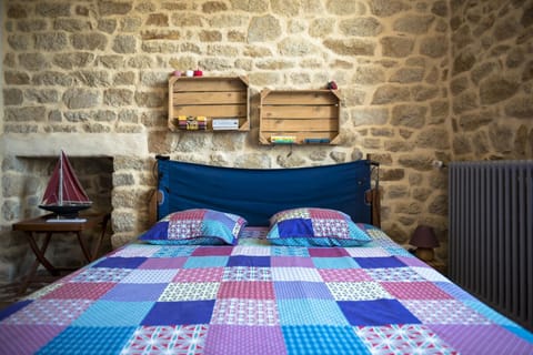 Photo of the whole room, Bedroom, Garden view