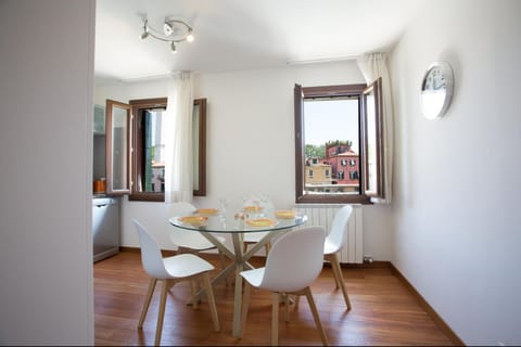 Dining area, Sea view, kitchen