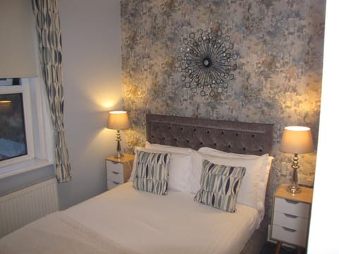 Ashmira Guest House Bed and Breakfast in Weymouth