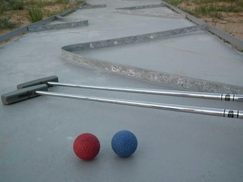 Activities, Minigolf