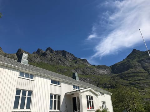 Solbakken House in Lofoten