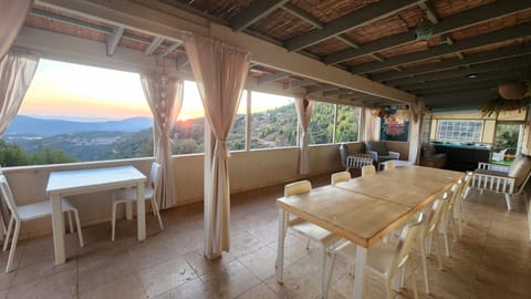 Hot Tub, Balcony/Terrace, Dining area, Sunset