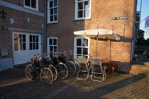 Balcony/Terrace, Cycling