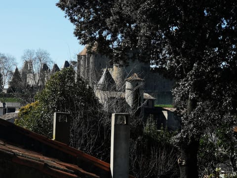 Les Portes d'Autan House in Carcassonne